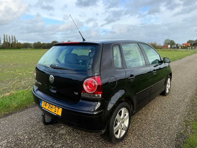 Volkswagen - 2007 - polo - 1.4-16v optive - 14-xh-st - afbeelding 6 van  10