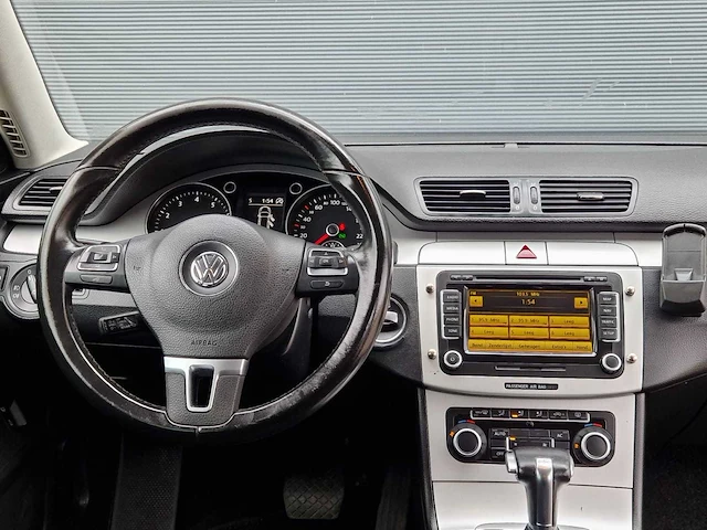 Volkswagen - 2010 - passat variant - 1.4 tsi comfl bluem - 65-lbt-3 - afbeelding 3 van  24