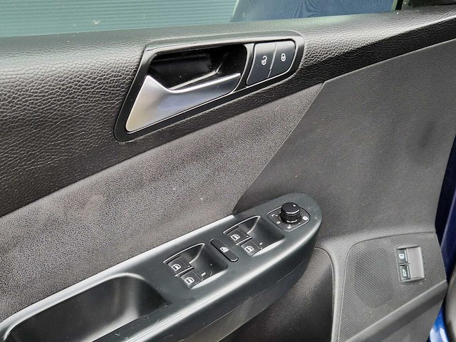 Volkswagen - 2010 - passat variant - 1.4 tsi comfl bluem - 65-lbt-3 - afbeelding 10 van  24