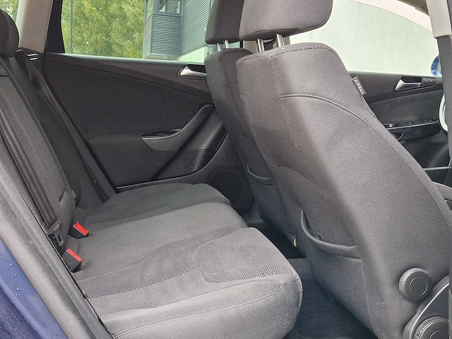 Volkswagen - 2010 - passat variant - 1.4 tsi comfl bluem - 65-lbt-3 - afbeelding 17 van  24