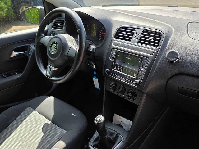 Volkswagen - 2010 - polo - 1.4-16v trendline - n-899-pz - afbeelding 6 van  16