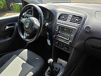 Volkswagen - 2010 - polo - 1.4-16v trendline - n-899-pz - afbeelding 6 van  16