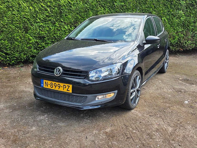 Volkswagen - 2010 - polo - 1.4-16v trendline - n-899-pz - afbeelding 1 van  16