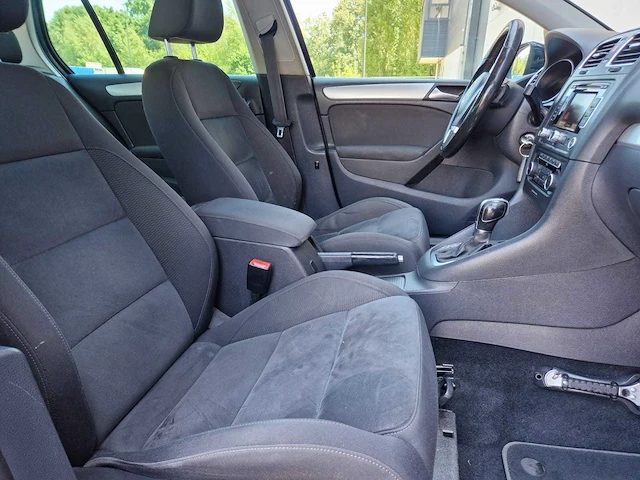 Volkswagen - 2011 - golf - 1.4 tsi highline - 02-rvn-6 - afbeelding 15 van  23