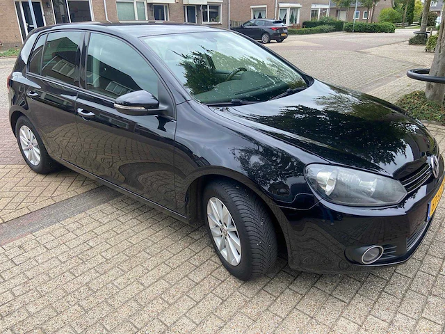 Volkswagen - 2011 - golf - highline. bluemotion - personenauto - afbeelding 7 van  13