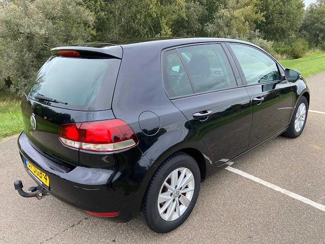 Volkswagen - 2011 - golf - highline. bluemotion - personenauto - afbeelding 10 van  13