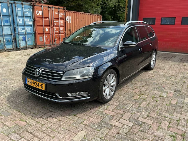 Volkswagen - 2011 - passat variant - 2.0 tsi highline - personenauto - afbeelding 1 van  11