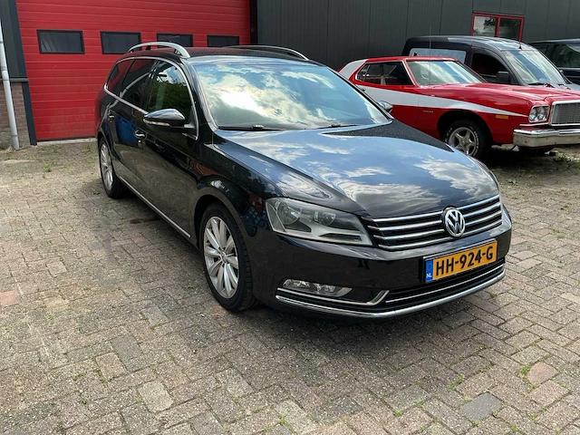 Volkswagen - 2011 - passat variant - 2.0 tsi highline - personenauto - afbeelding 4 van  11