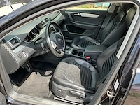 Volkswagen - 2011 - passat variant - 2.0 tsi highline - personenauto - afbeelding 8 van  11