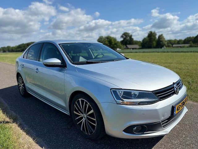 Volkswagen - 2012 - jetta - 1.4 tsi highline - 43-tbg-4 - afbeelding 9 van  13