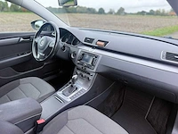 Volkswagen - 2012 - passat variant - 1.4 tsi comfl. blm - 01-tzr-7 - afbeelding 2 van  16