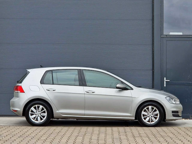 Volkswagen - 2013 - golf - 1.6 tdi comfortl.blm - 7-kxg-14 - afbeelding 16 van  20