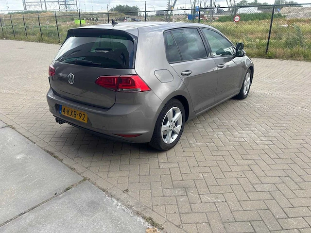 Volkswagen - 2013 - golf - 1.6 tdi highl. blm. - personenauto - afbeelding 10 van  14