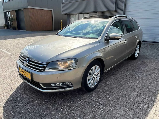 Volkswagen - 2013 - passat variant - 2.0 tdi r-line blm - rk-377-d - afbeelding 1 van  29
