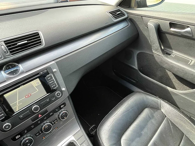 Volkswagen - 2013 - passat variant - 2.0 tdi r-line blm - rk-377-d - afbeelding 15 van  29