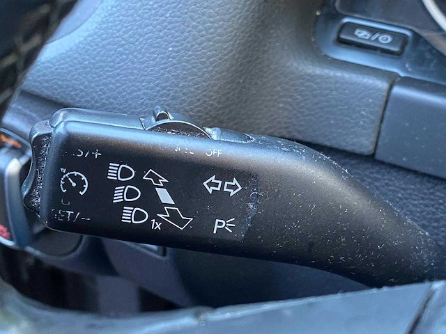 Volkswagen - 2013 - tiguan - 2.0 tdi sport&style - hf-471-g - afbeelding 2 van  44