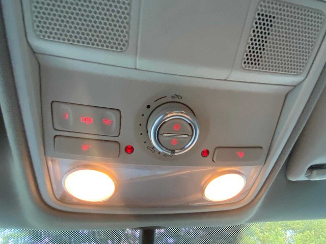 Volkswagen - 2013 - tiguan - 2.0 tdi sport&style - hf-471-g - afbeelding 24 van  44