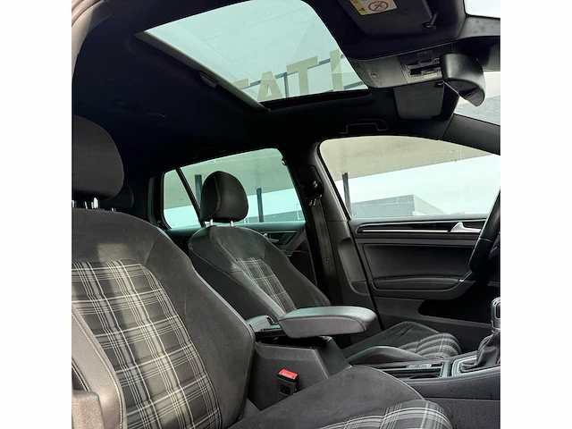 Volkswagen - 2016 - golf - 2.0 tdi gtd - personenauto - afbeelding 8 van  11