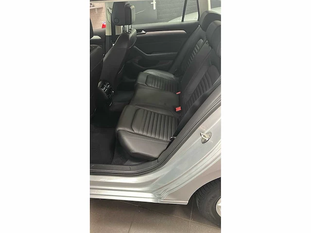 Volkswagen - 2016 - passat - 1.6 tdi - belgie - afbeelding 4 van  15