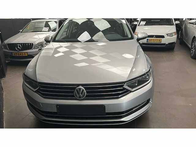 Volkswagen - 2016 - passat - 1.6 tdi - belgie - afbeelding 8 van  15