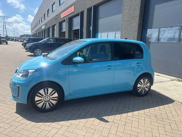 Volkswagen - 2017 - e-up! - automaat - personenauto - afbeelding 8 van  15