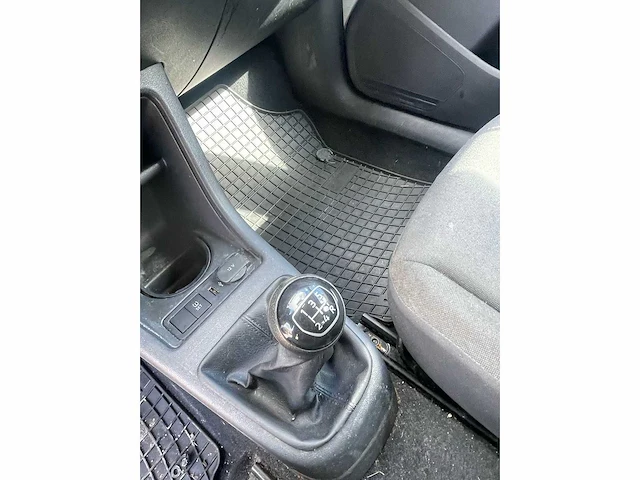 Volkswagen - 2018 - up - personenauto - afbeelding 18 van  32