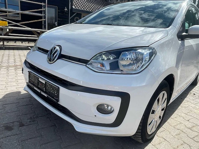 Volkswagen - 2018 - up - personenauto - afbeelding 23 van  32