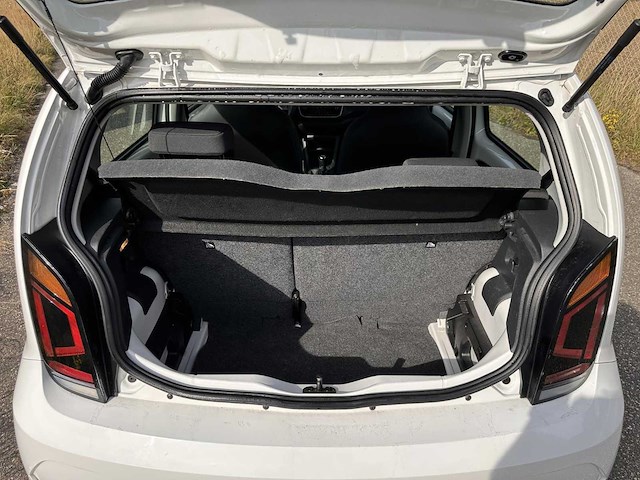 Volkswagen - 2019 - up! - 1.0 bmt move up! - g-009-bs - afbeelding 7 van  10