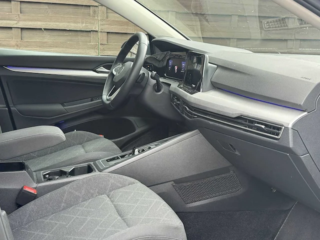 Volkswagen - 2021 - golf - 1.0 etsi life bns - k-731-tk - afbeelding 6 van  23