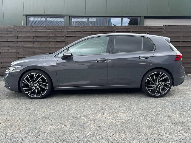 Volkswagen - 2021 - golf - 1.0 etsi life bns - k-731-tk - afbeelding 22 van  23