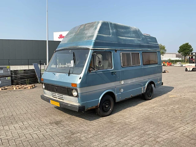 Volkswagen - 28 kampeerauto - camper - afbeelding 1 van  29