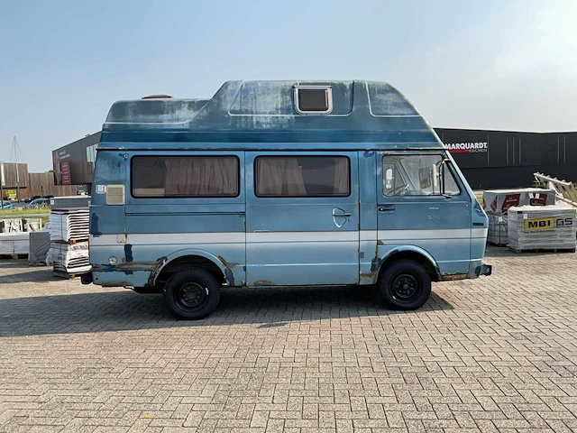 Volkswagen - 28 kampeerauto - camper - afbeelding 24 van  29