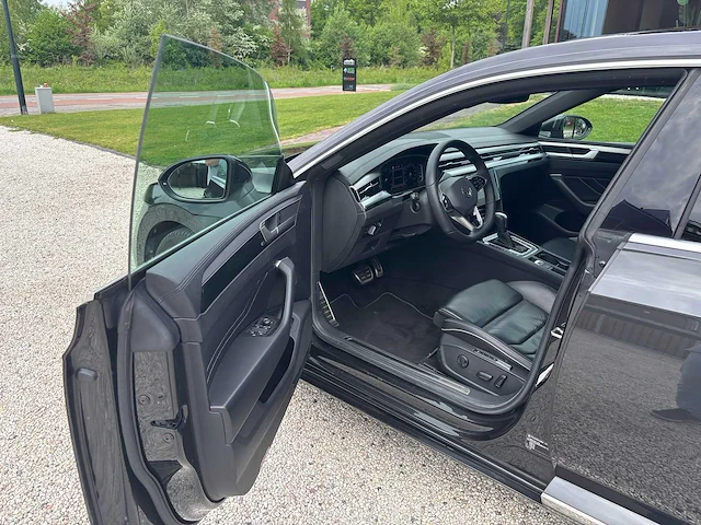 Volkswagen - arteon - limousine - car - 2020 - afbeelding 3 van  23