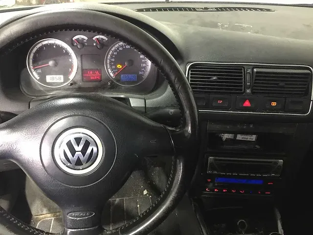 Volkswagen - bora - 2.0 comfortline - 08-lb-xx - afbeelding 18 van  19