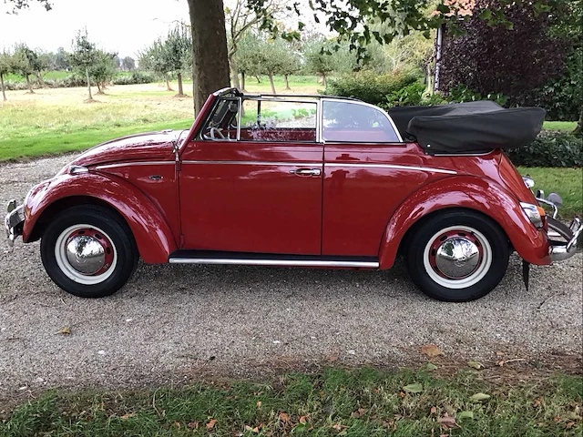 Volkswagen - cabrio - oldtimer - afbeelding 12 van  42