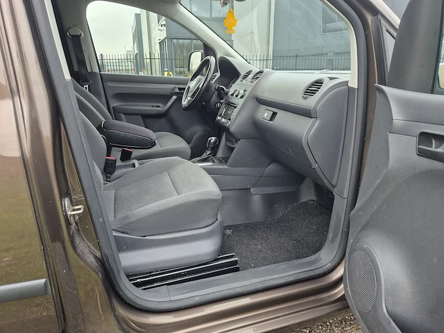 Volkswagen - caddy - 1.6 tdi - automaat - 2014 - afbeelding 9 van  17