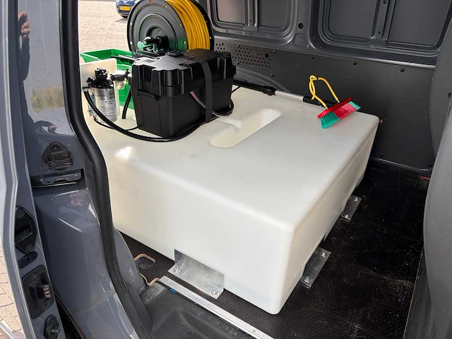Volkswagen - caddy - 2.0 tdi glaswas-installatie - bedrijfswagen - afbeelding 21 van  24