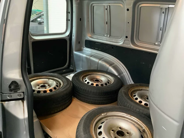 Volkswagen - caddy - bedrijfswagen - 2015 - afbeelding 10 van  26