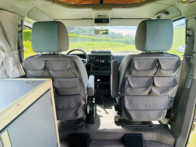 Volkswagen - california - t4 camper - oldtimer - afbeelding 17 van  28