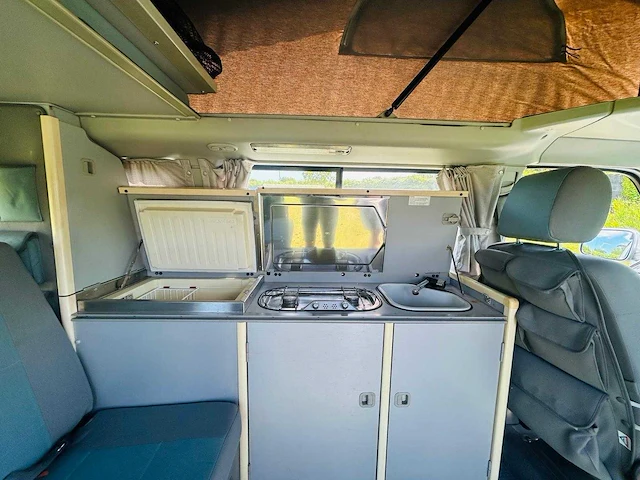 Volkswagen - california - t4 camper - oldtimer - afbeelding 27 van  28