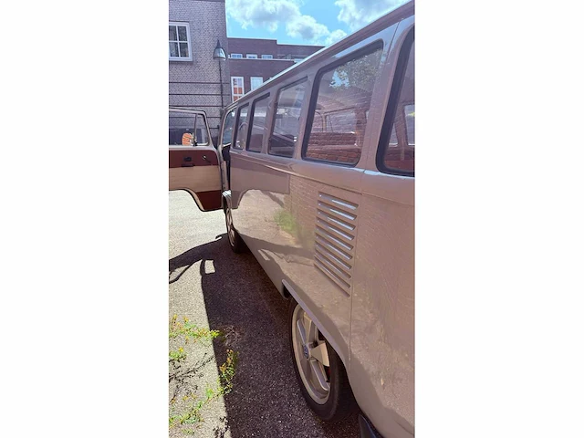 Volkswagen - camper - t2 - oldtimer - afbeelding 28 van  34