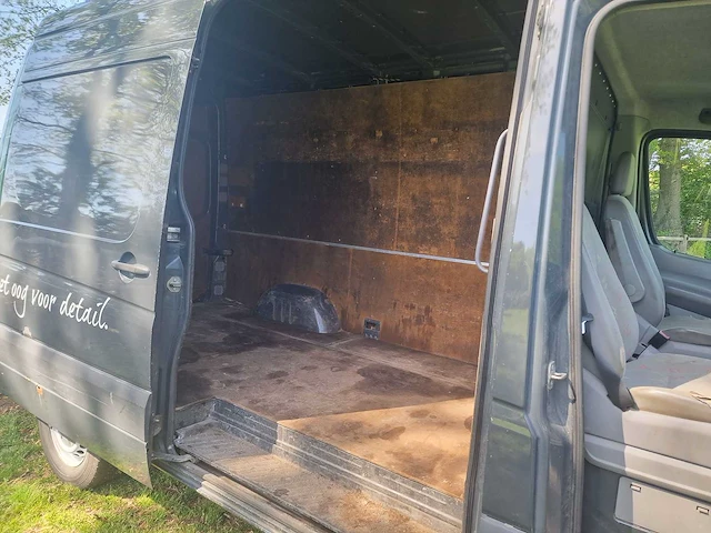 Volkswagen - crafter - 2008 - 32 2.5 tdi l2h1 dc - 86-vrl-7 - afbeelding 8 van  19