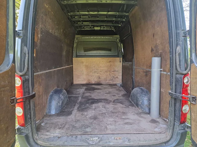 Volkswagen - crafter - 2008 - 32 2.5 tdi l2h1 dc - 86-vrl-7 - afbeelding 11 van  19