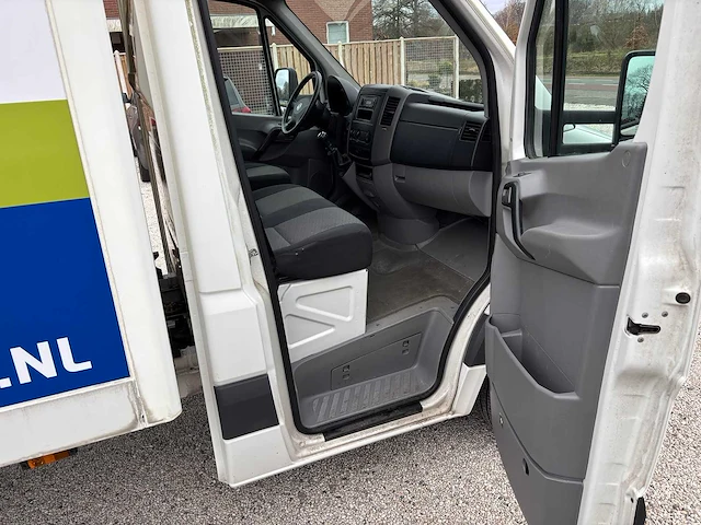 Volkswagen - crafter - 32 2.0 tdi l3h2 - van - vs-591-z - 2012 - afbeelding 5 van  15