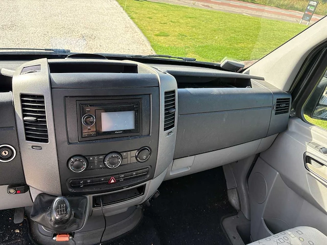 Volkswagen - crafter - 35 2.5 tdi l2h2 dc - 72-vks-5 - 2007 - afbeelding 5 van  21