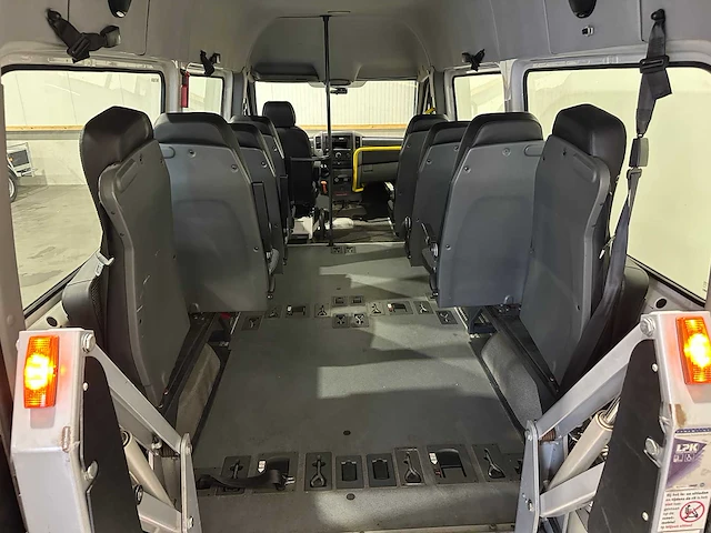 Volkswagen - crafter rolstoellauto met laadlift 2.0 tdi 3.5t l2h2 9 persoons 23-sgb-4 - afbeelding 12 van  19