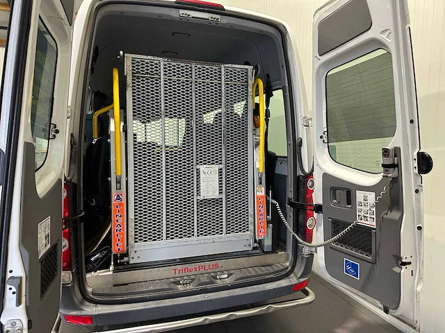 Volkswagen - crafter rolstoellauto met laadlift 2.0 tdi 3.5t l2h2 9 persoons 23-sgb-4 - afbeelding 17 van  19