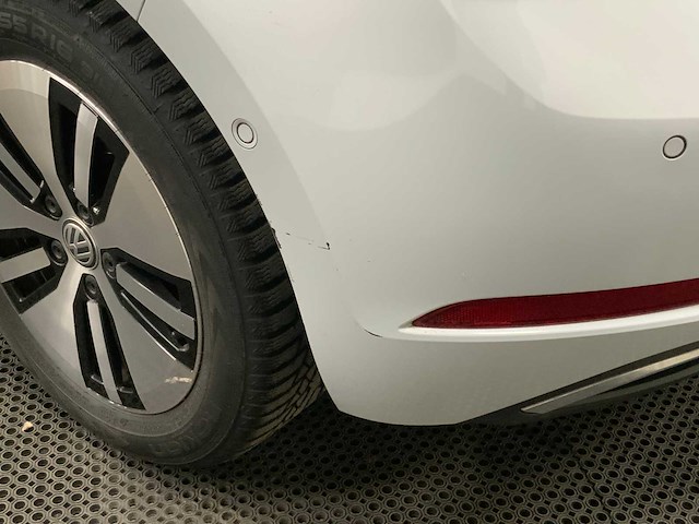 Volkswagen - e-golf 5-drs - 2018 - warmtepomp - afbeelding 18 van  20