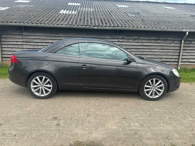 Volkswagen - eos - 1.4 tsi highline - car - 2010 - afbeelding 6 van  21