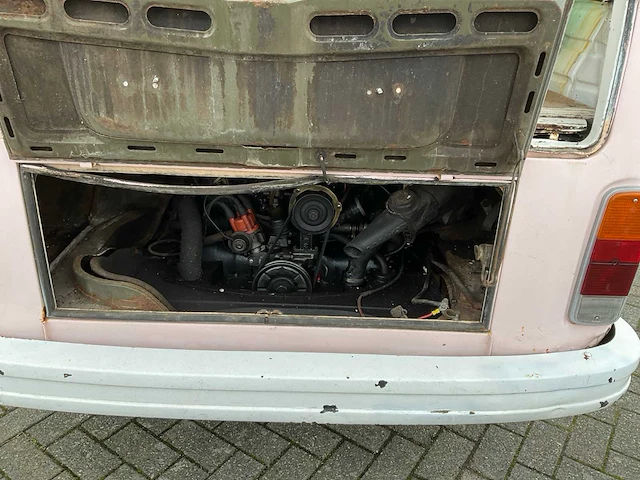 Volkswagen - foodtruck - afbeelding 13 van  29